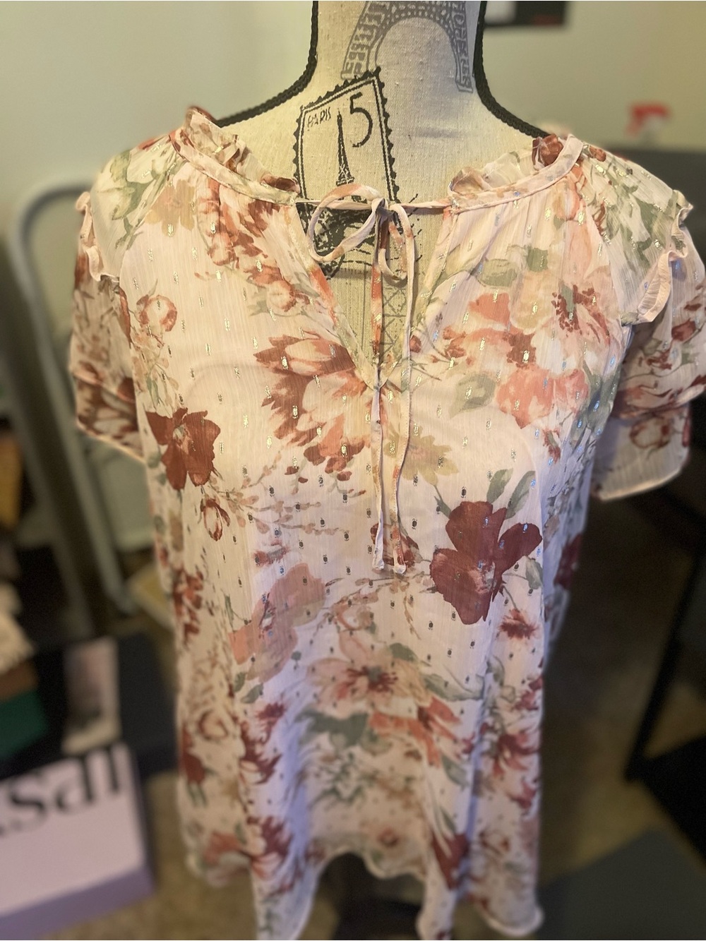 Tie-Neck Floral Short Sleeve Blouse in Blush Multi